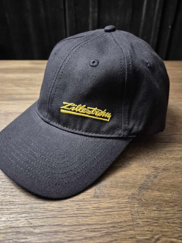 Caps brodert